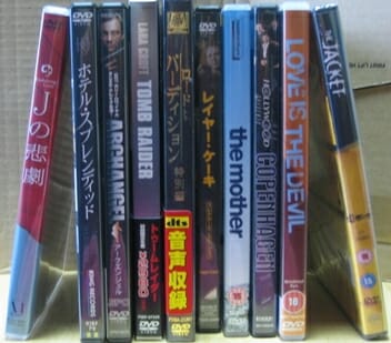 12月だけで10本もダニエル・クレイグ出演作品DVDが・・・